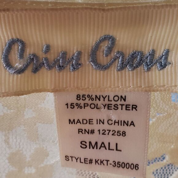 CrissCross Lace Ruffled Tank Top - Picture 6 of 6